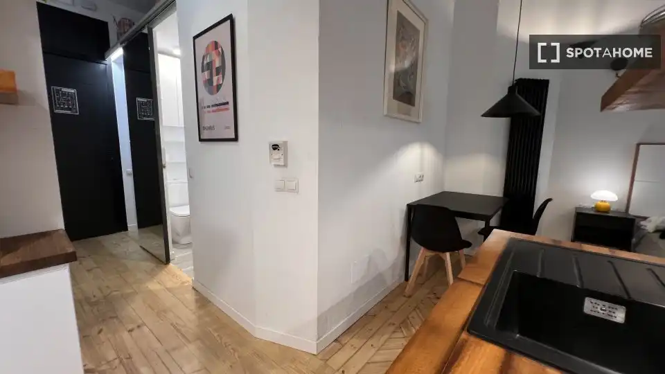 Habitación en Cortes - Huertas