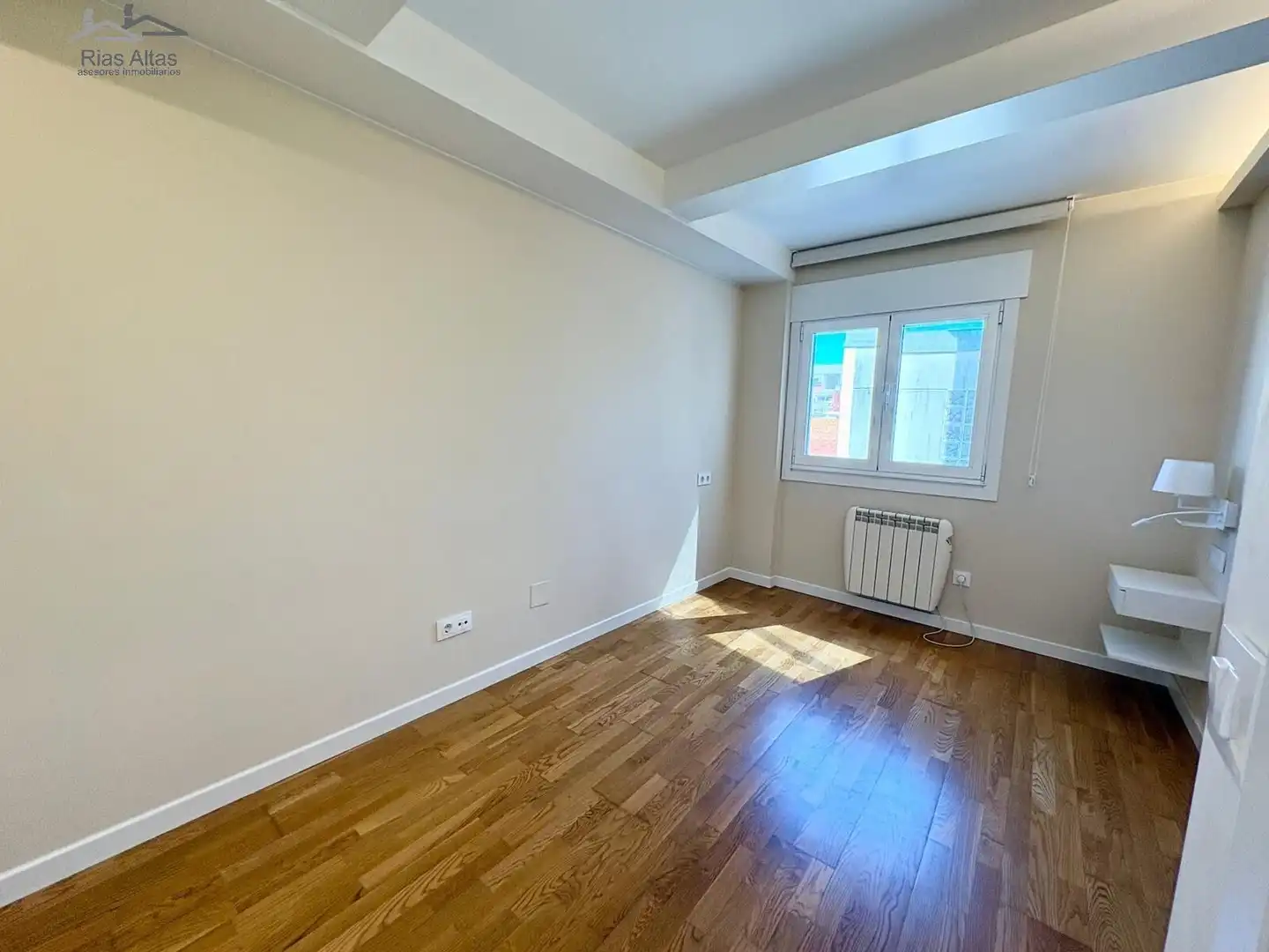 Habitación de Piso en venta en A Coruña Capital  con Calefacción