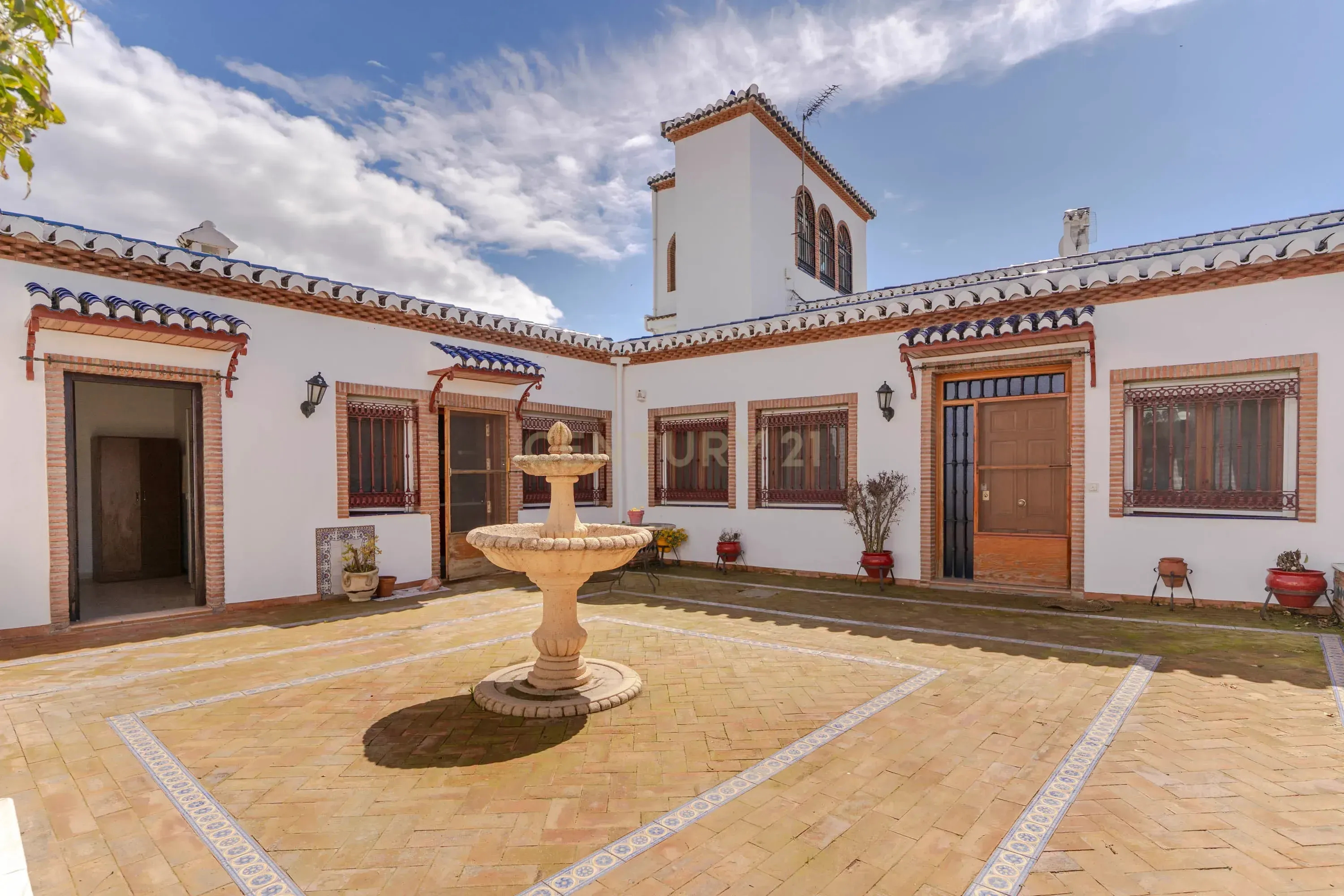 Garden of House or chalet for sale in  Granada Capital  with Air Conditioner and Swimming Pool