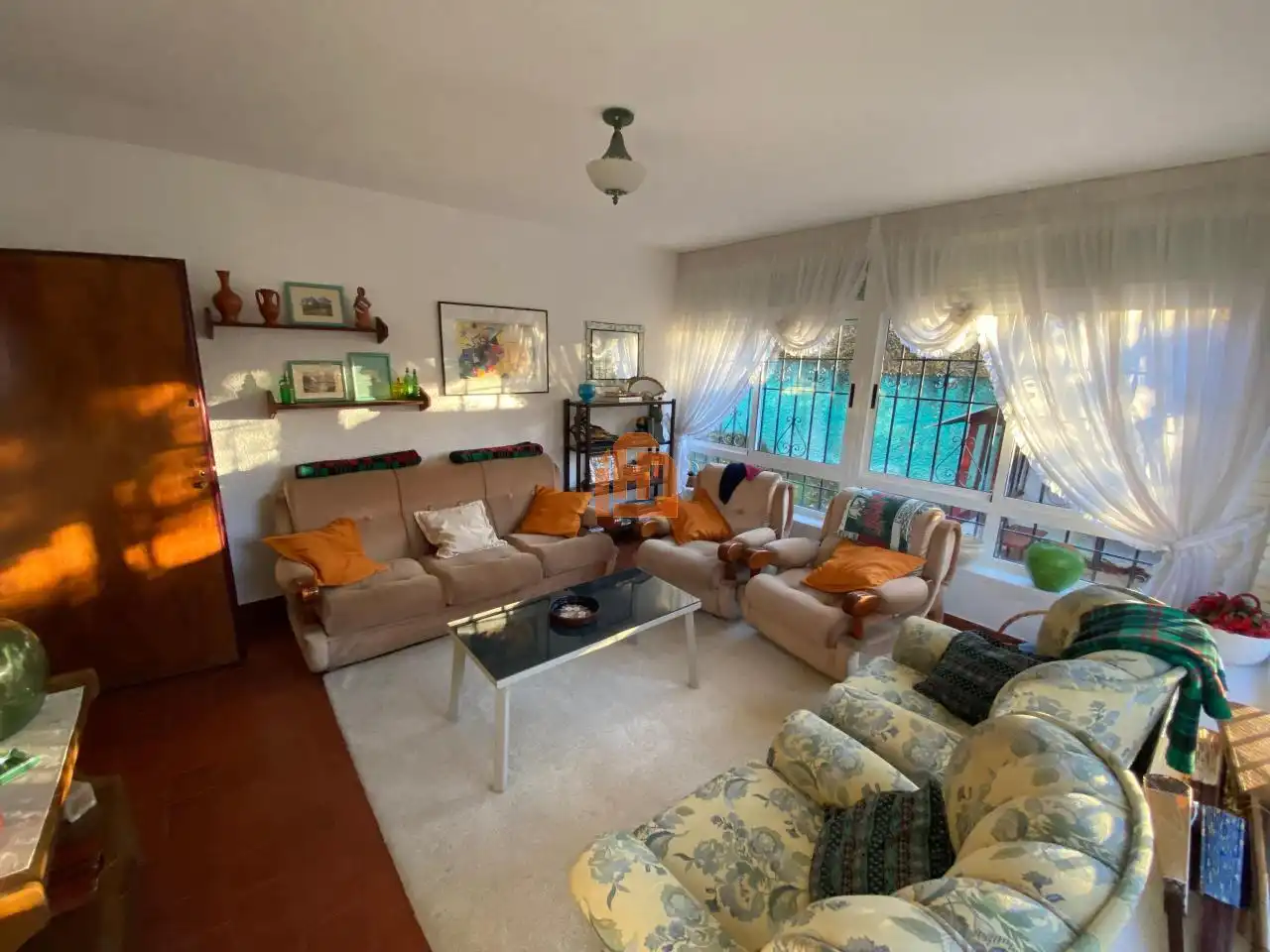 Sala de estar de Casa o chalet en venta en Cuadros con Jardín privado, Trastero y Amueblado