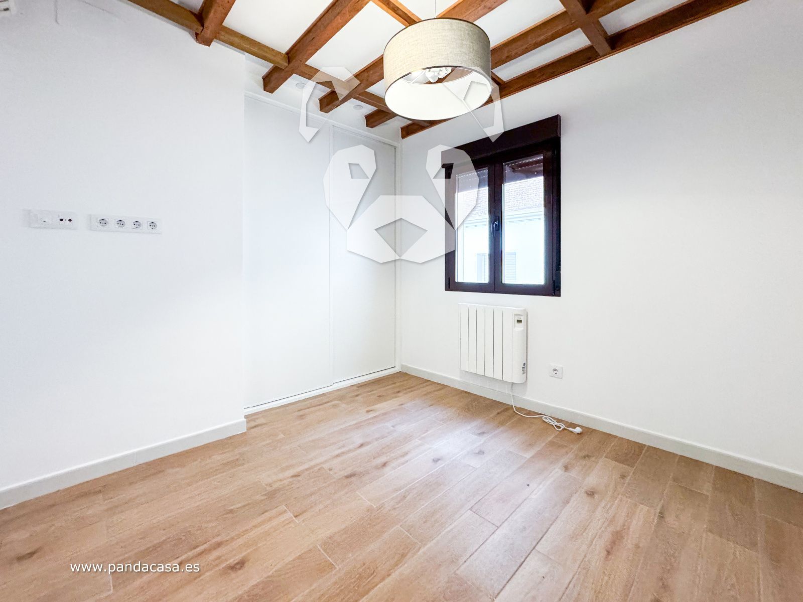 Bedroom of Duplex for rent in  Madrid Capital  with Air Conditioner, Heating and Oven