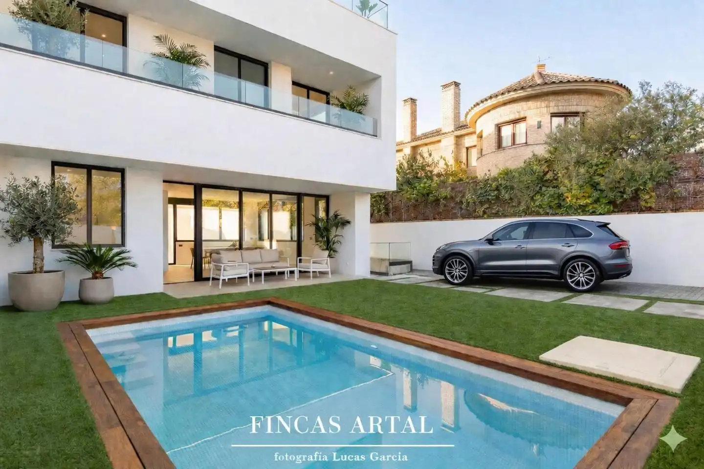 Vista exterior de Casa o chalet en venta en Zaragoza con Aire acondicionado, Calefacción y Jardín privado