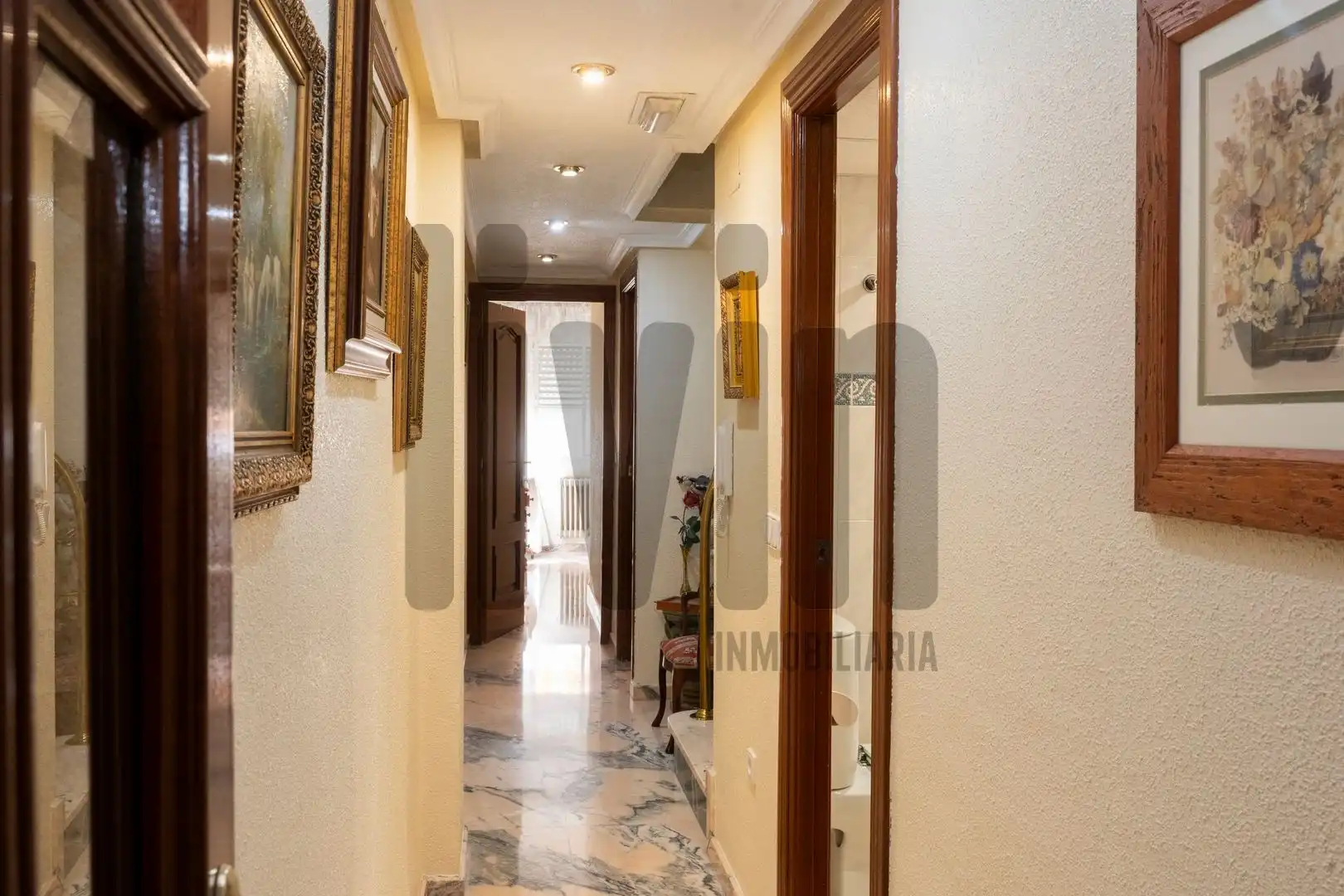 Maisonette zum Verkauf in Jaén mit Klimaanlage, Heizung und Terrasse