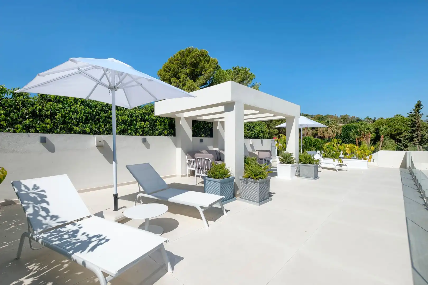 Terraza de Casa o chalet en venta en Marbella con Aire acondicionado, Calefacción y Jardín privado