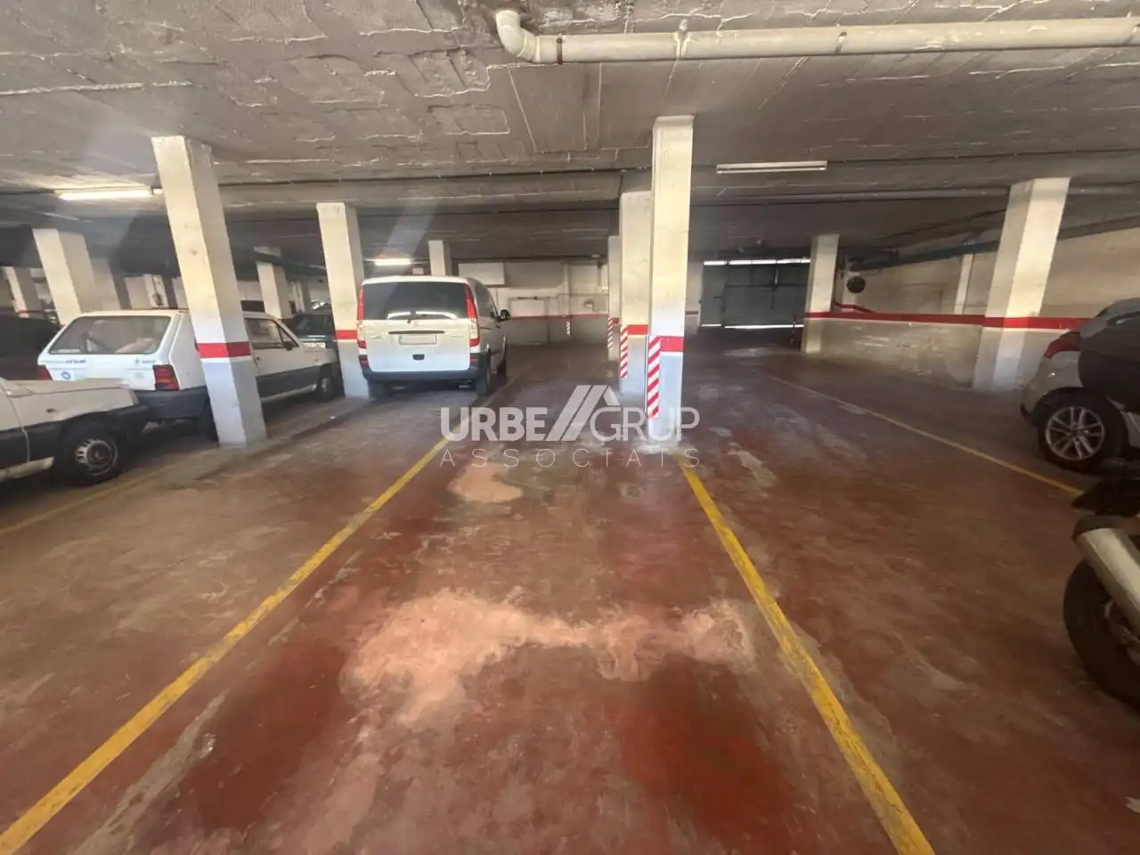 Parking de Piso en venta en Terrassa con Calefacción, Parquet y Terraza