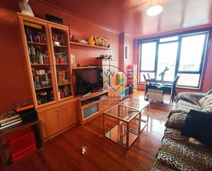 Sala d'estar de Pis en venda en Vigo  amb Calefacció i Parquet