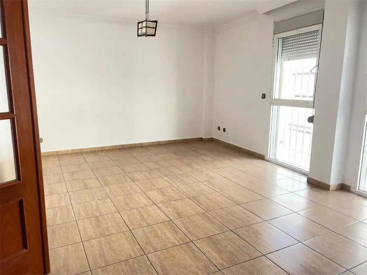 Wohnzimmer von Wohnung zum Verkauf in Ceuta mit Klimaanlage, Privatgarten und Schwimmbad