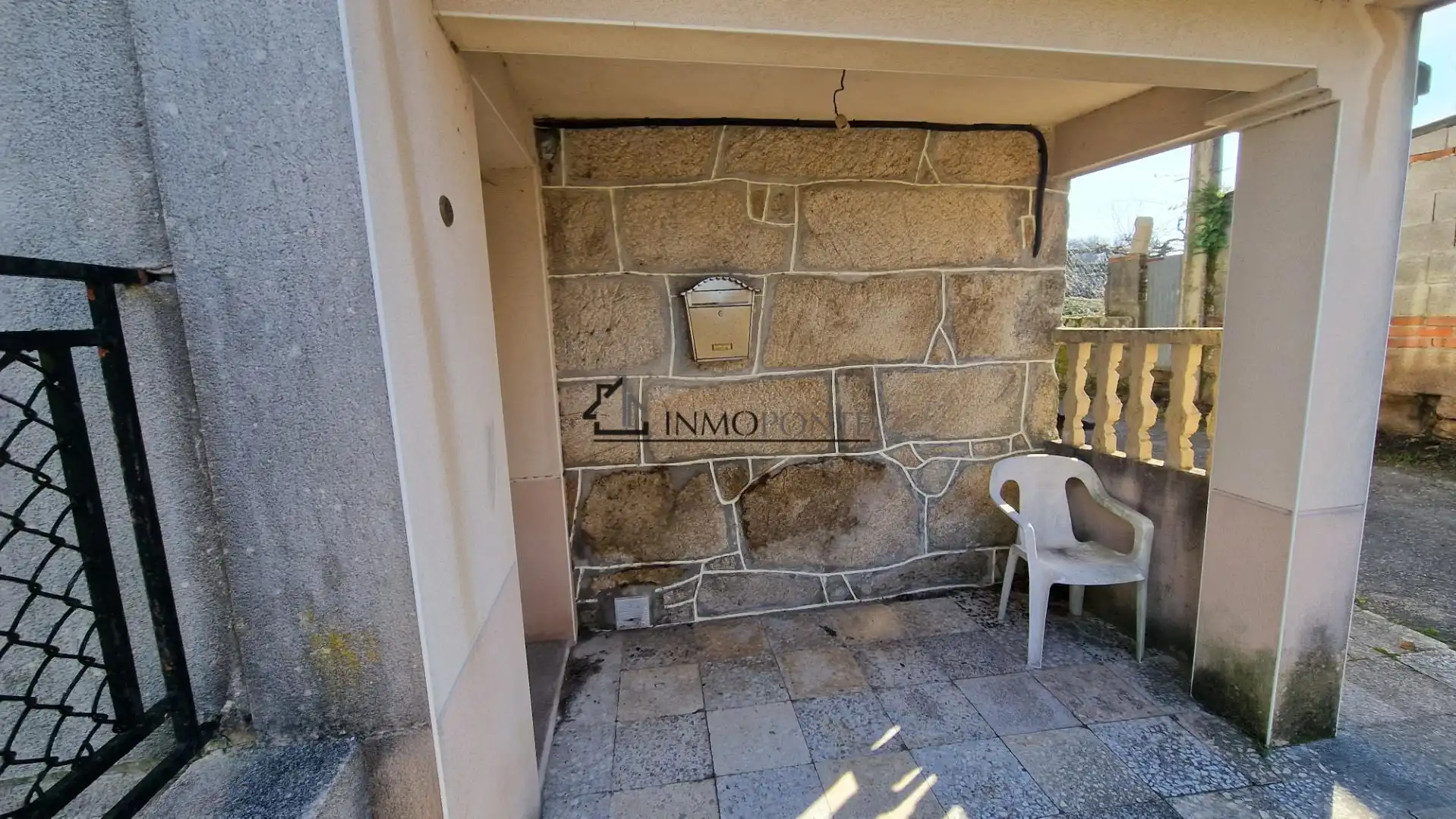 Casa o xalet en venda en Pontevedra Capital  amb Jardí privat