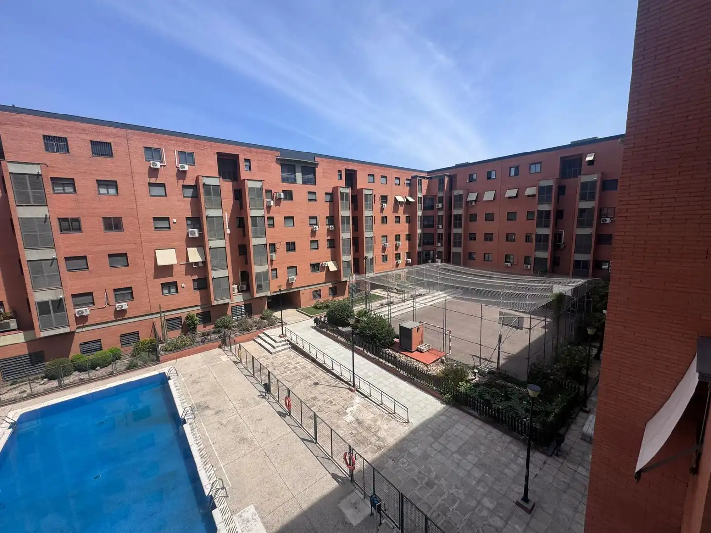 Vista exterior de Piso en venta en Madrid con Aire acondicionado, Calefacción y Parquet