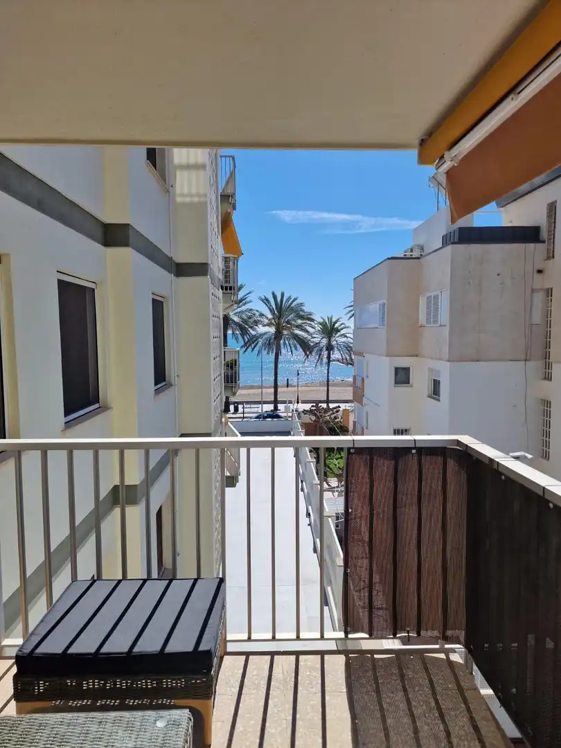 Vista exterior de Pis en venda en Benicasim / Benicàssim amb Terrassa