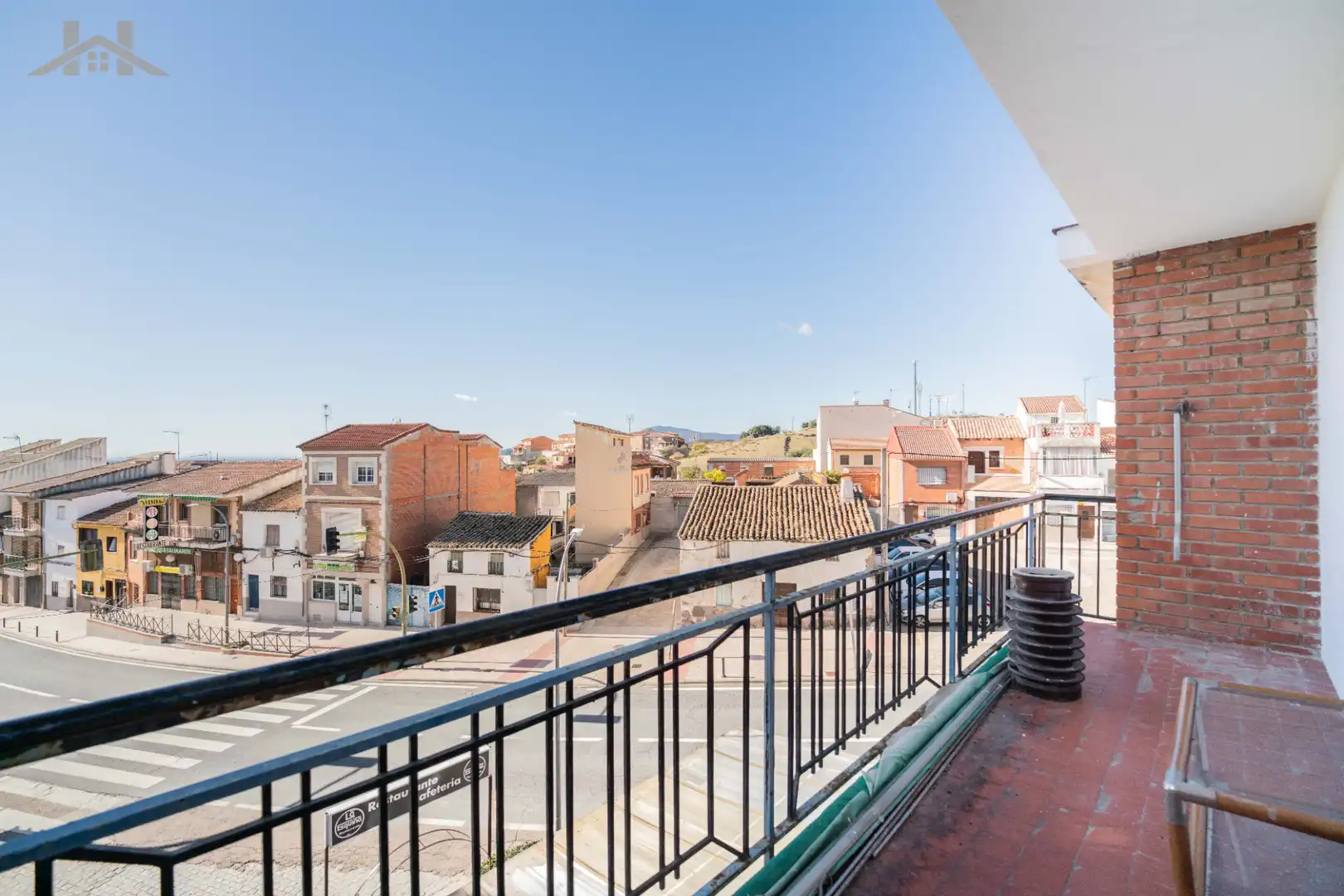 Vista exterior de Dúplex en venta en Almorox con Calefacción, Terraza y Amueblado