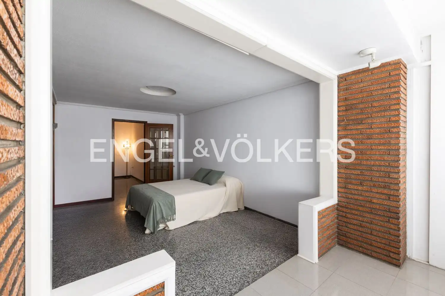 Piso en venta en Valencia con Aire acondicionado, Calefacción y Balcón