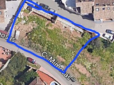 Terreno residencial en venta en Calle Mimosas 10