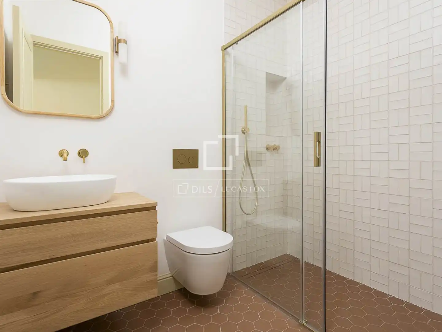 Bathroom of Flat for sale in Barcelona  with Air Conditioner, Heating and Parquet flooring