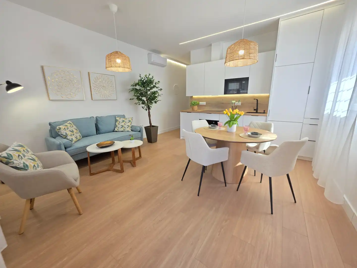 Sala de estar de Piso en venta en  Granada Capital con Aire acondicionado, Calefacción y Parquet