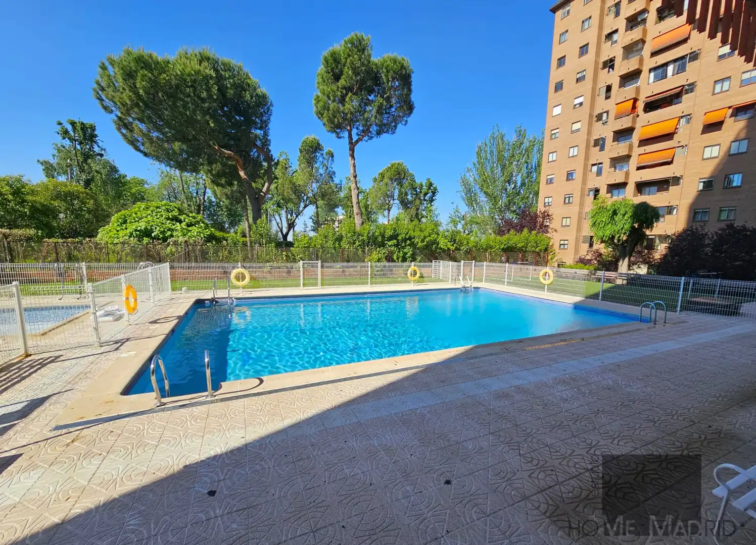 Piscina de Estudi en venda en Madrid amb Calefacció i Piscina comunitària