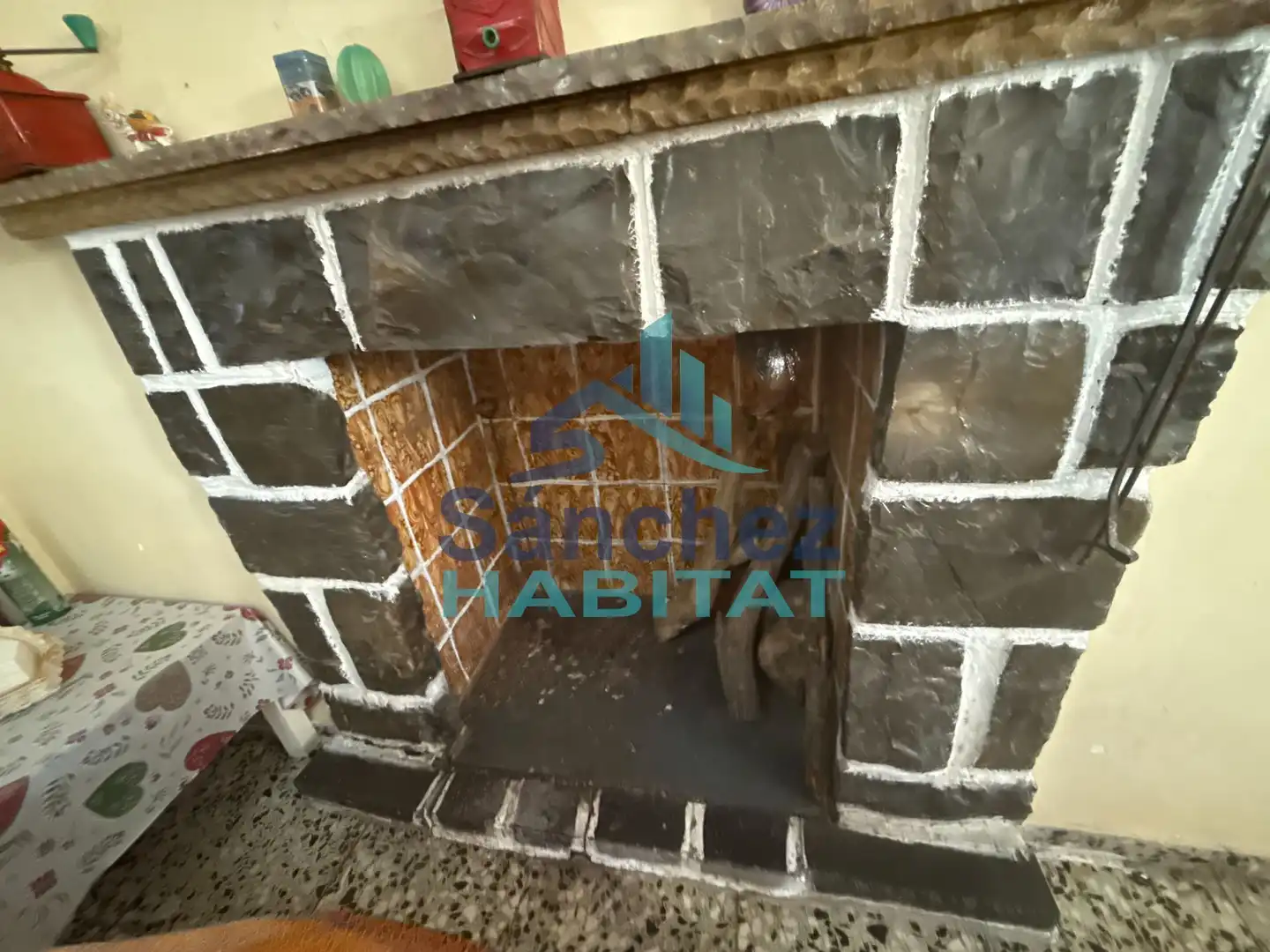 Houses for sale in Chelva  with Private garden, Terrace and Storage room