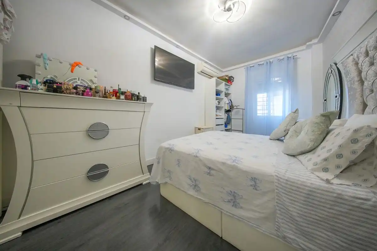 Habitación de Piso en venta en Madrid con Aire acondicionado y Calefacción