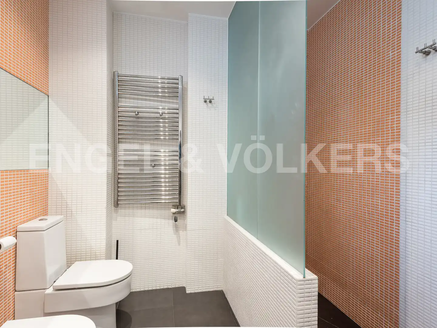 Baño de Casa o chalet en venta en Barcelona con Aire acondicionado, Calefacción y Jardín privado