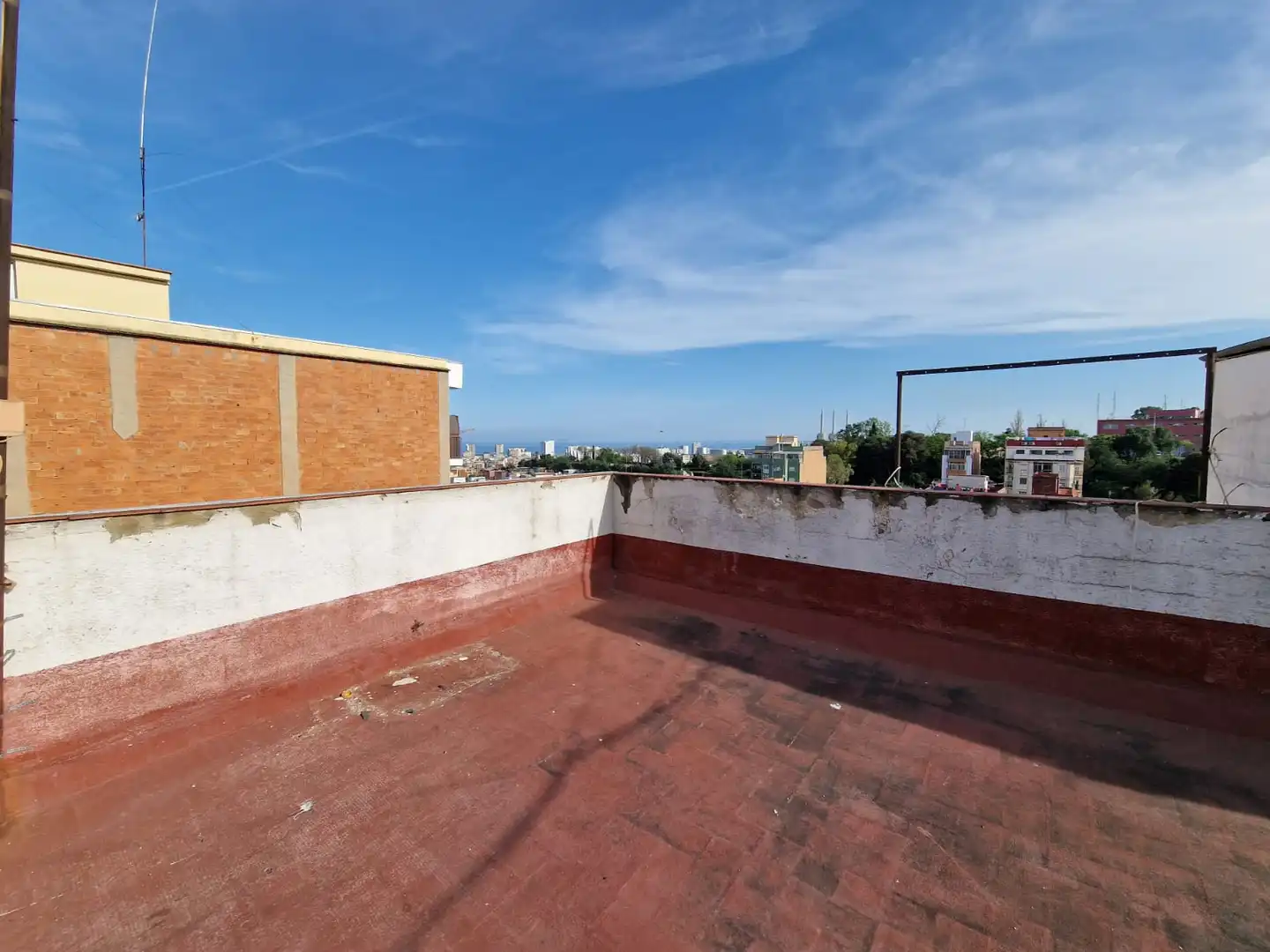Terraza de Piso en venta en Badalona con Trastero, Horno y Balcón