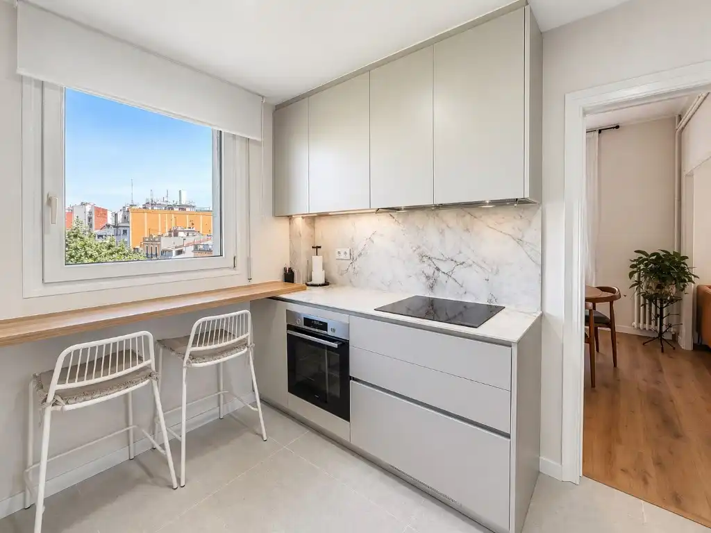 Appartamento con terrazza in vendita a Eixample Nord, imagen 13