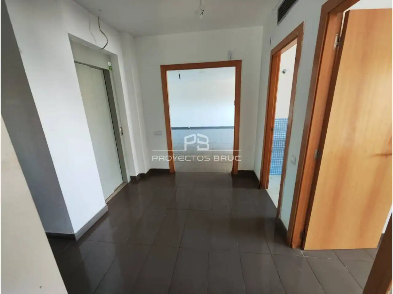 Detached house with garden for sale in Corbera de Llobregat, imagen 8