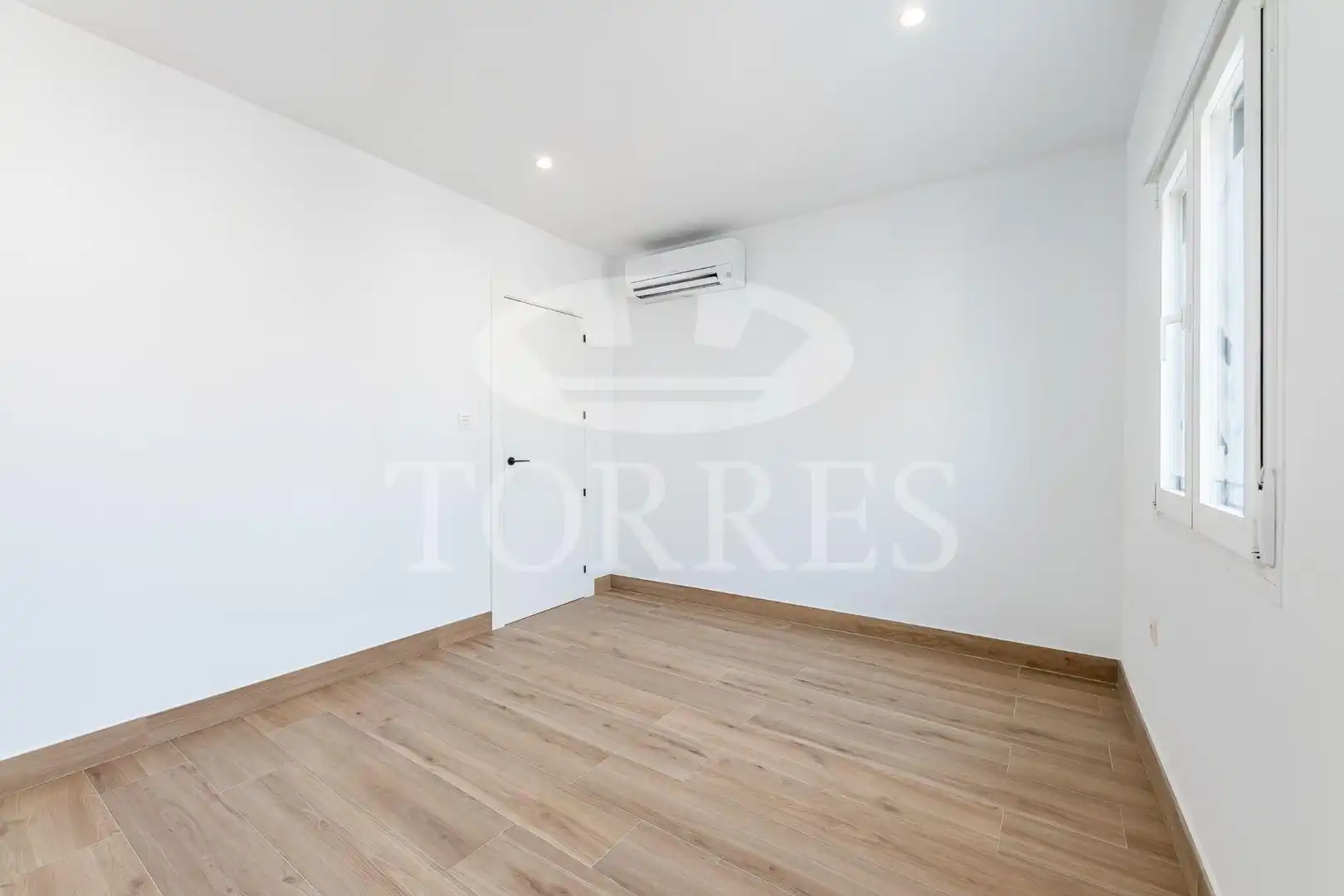 Bedroom of Flat for sale in Málaga  with Air Conditioner
