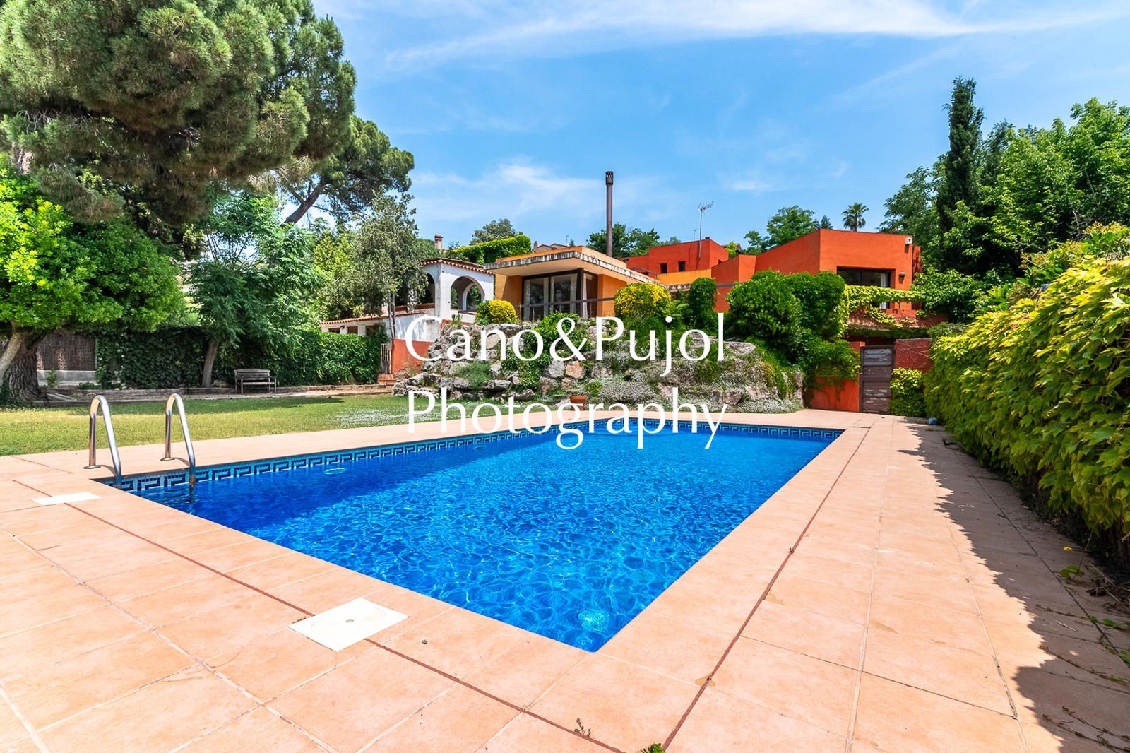 Garden of House or chalet for sale in Cerdanyola del Vallès  with Air Conditioner, Heating and Terrace