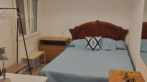 Foto 4 de Piso de alquiler en Cervantes, Granada Capital