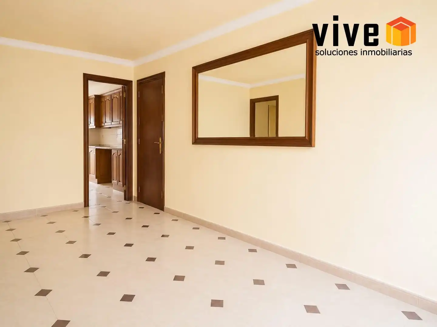 Flat for sale in Sevilla  with Air Conditioner, Terrace and Furnished