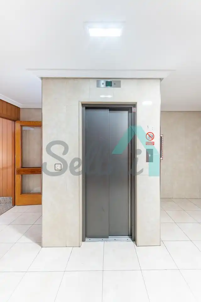 Wohnung zur Miete in Oviedo  mit Heizung, Parkett und Möbliert