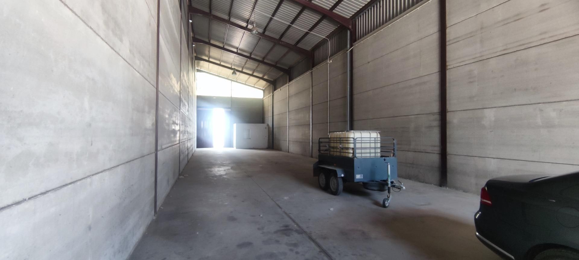 Industrial buildings to rent in Casar de Cáceres