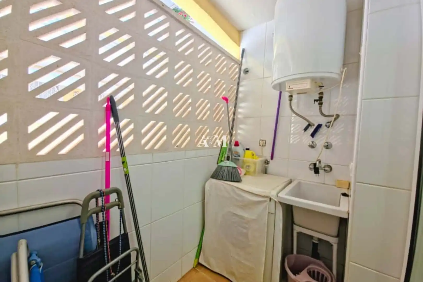 Badezimmer von Dachboden zur Miete in Orihuela mit Klimaanlage, Heizung und Terrasse
