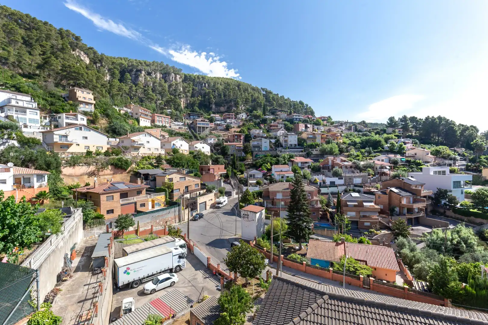 Vista exterior de Casa o chalet en venta en Vallirana con Calefacción, Terraza y Balcón