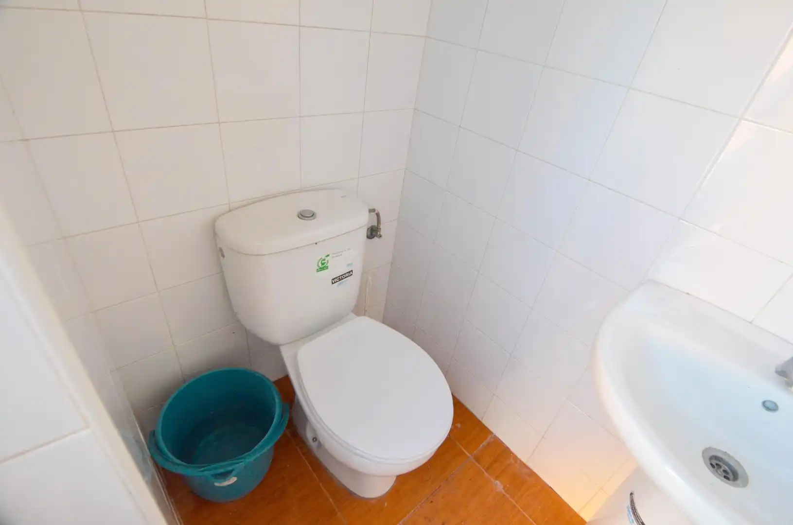Bathroom of Industrial buildings for sale in Calvarrasa de Arriba
