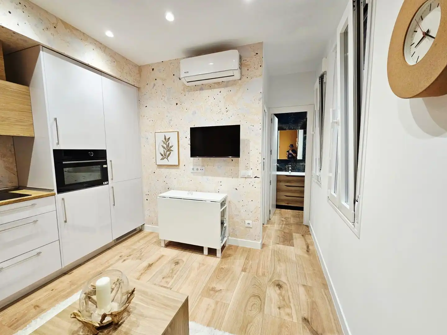 Sala d'estar de Apartament en venda en Madrid amb Aire condicionat, Calefacció i Moblat