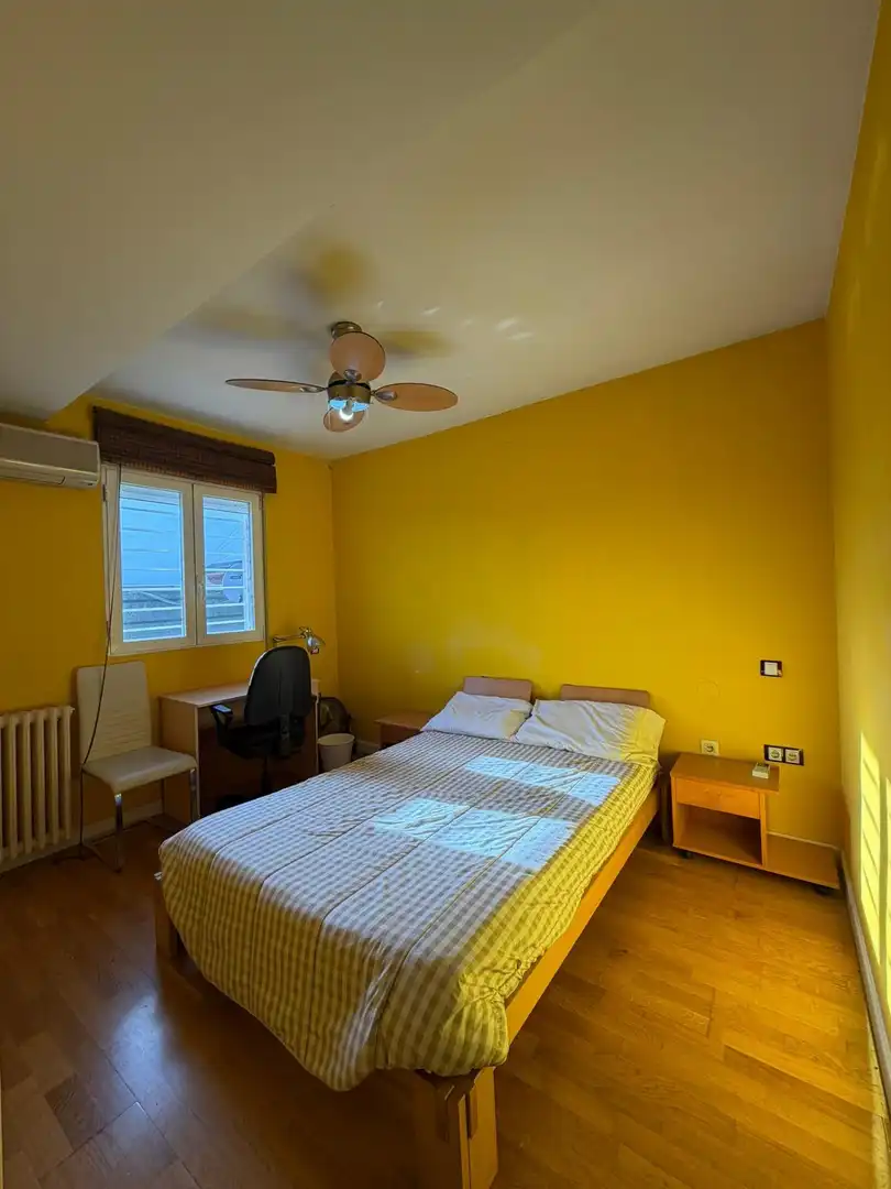 Bedroom of Attic for rent in Madrid  with Air Conditioner, Heating and Furnished