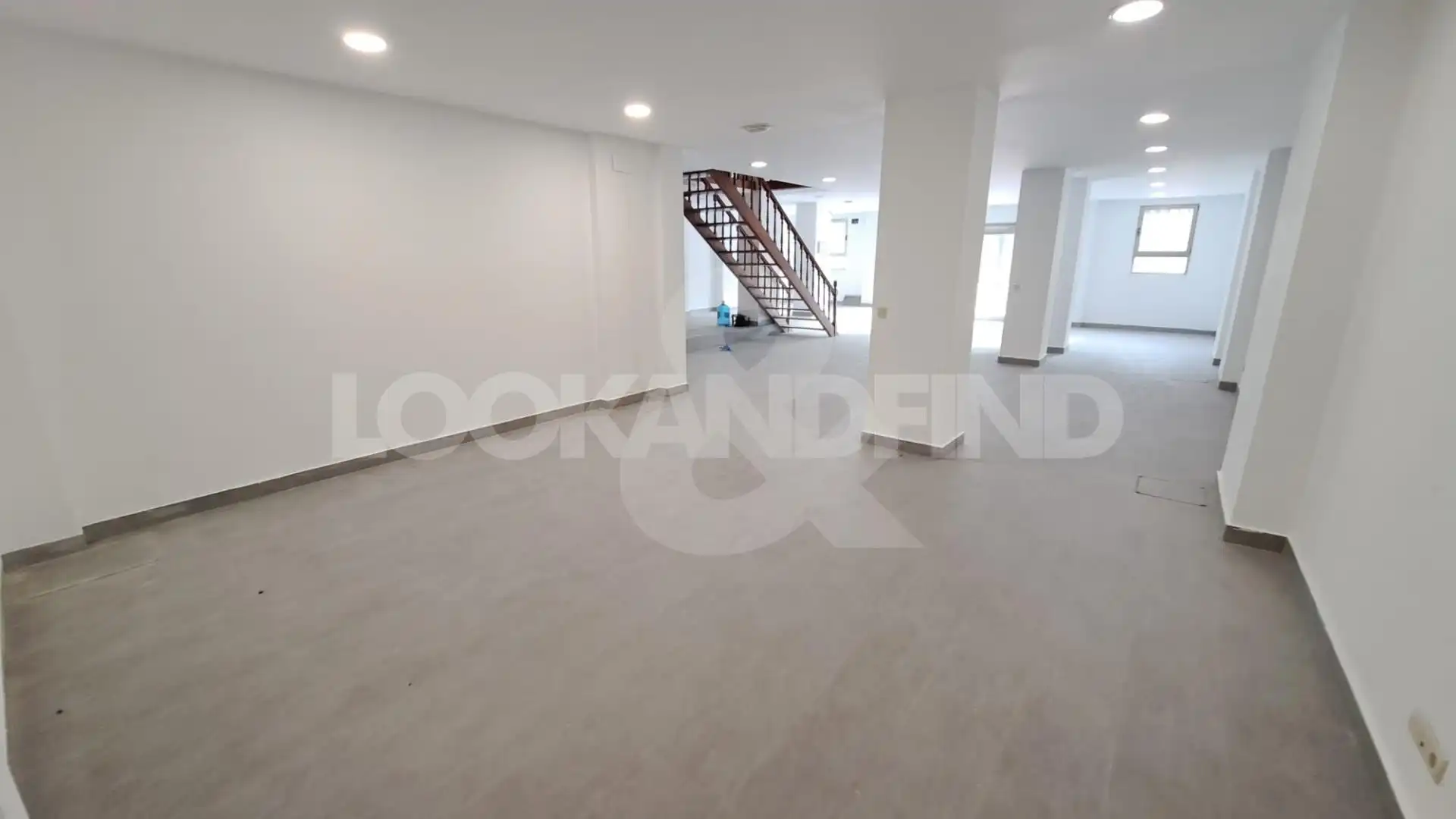 Business premises for sale in Avenida ZUMALAKARREGI, imagen 4