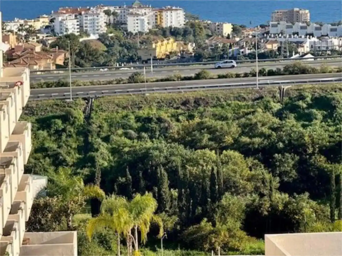 Vista exterior de Dúplex en venta en Mijas con Aire acondicionado, Piscina y Balcón