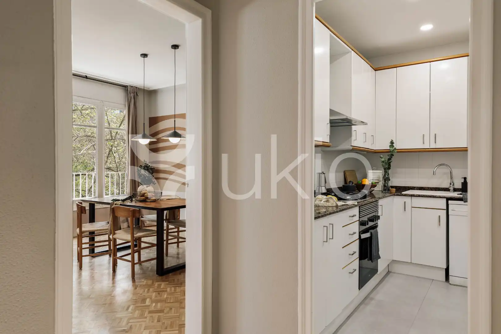 Cocina de Apartamento de alquiler en Barcelona con Aire acondicionado, Calefacción y Amueblado