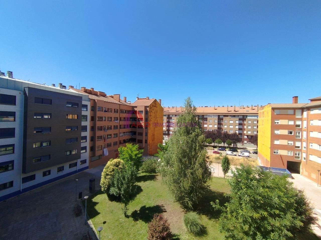 Exterior view of Apartment to rent in Burgos Capital  with Heating, Parquet flooring and Furnished