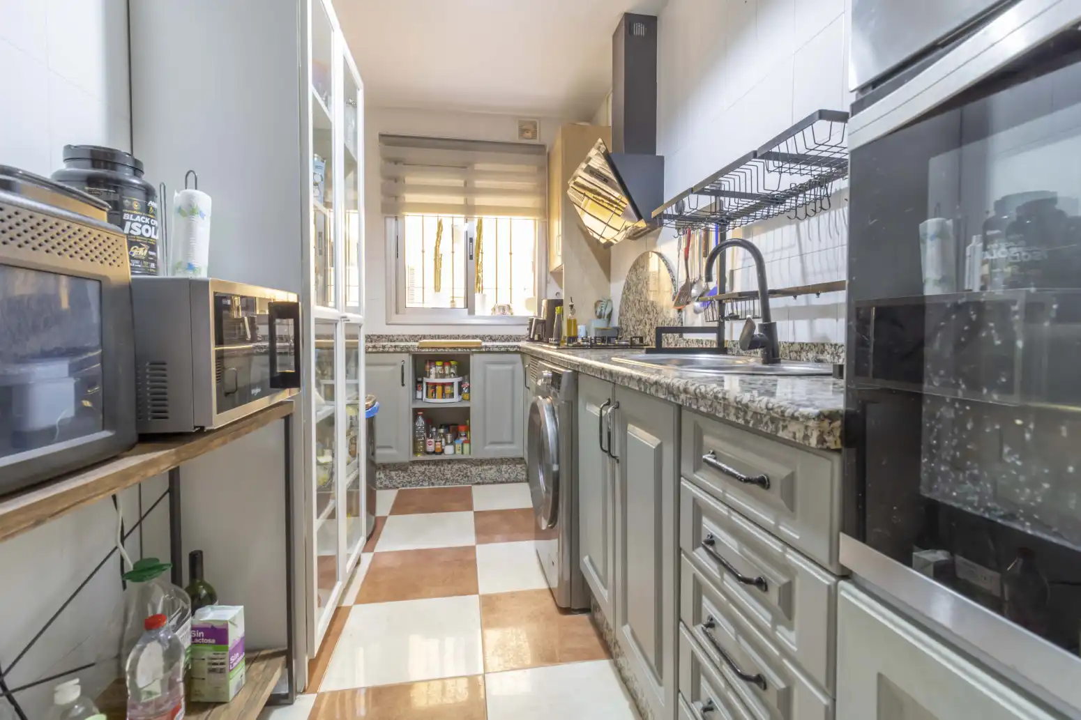 Cocina de Piso en venta en Sevilla con Aire acondicionado y Terraza
