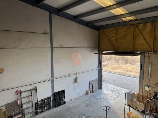 Nave industrial en Venta en Soto de Medinilla