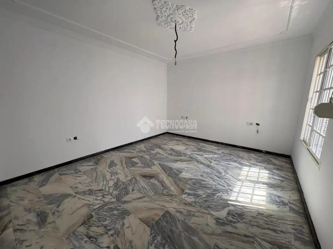 Casa adosada en venta en Chiclana de la Frontera con Terraza y Amueblado