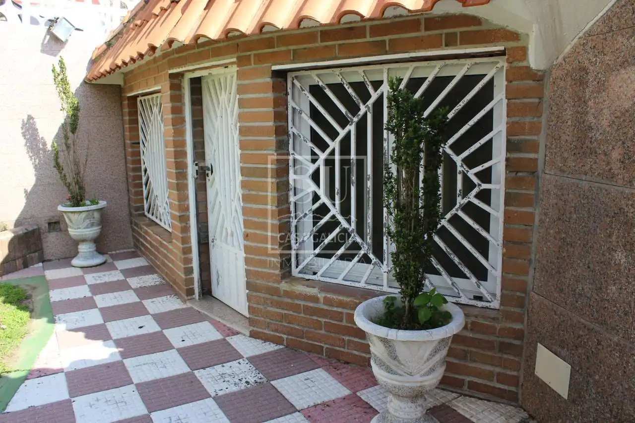 Vista exterior de Casa o chalet en venta en Nigrán con Calefacción, Jardín privado y Terraza