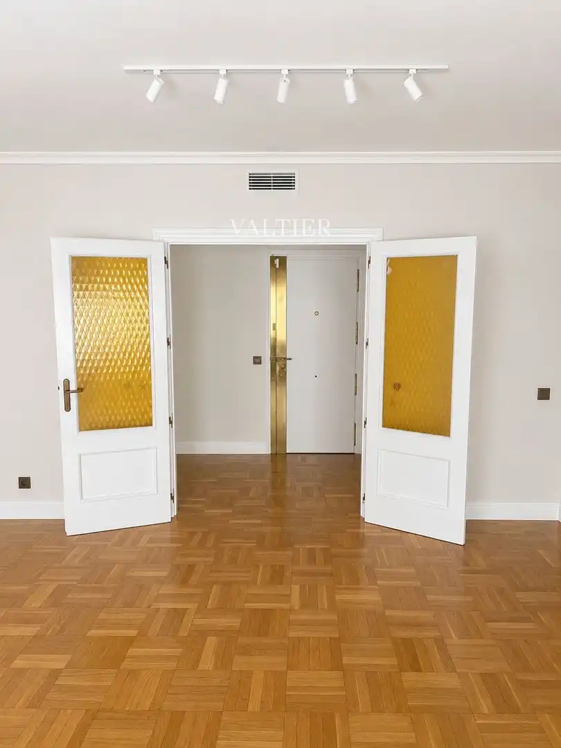 Pis de lloguer en Madrid amb Aire condicionat, Terrassa i Traster