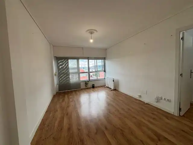 Sala d'estar de Pis en venda en Ferrol amb Parquet, Forn i Rentadora