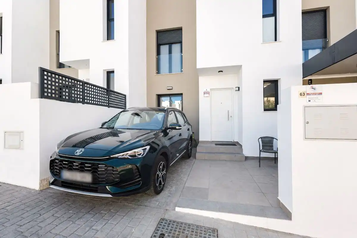 Adosado con terraza en venta en Calle Santa Cecilia, imagen 3