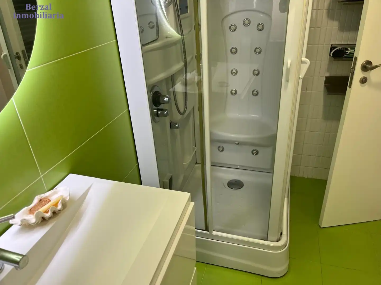 Bathroom of Flat for sale in  Logroño  with Air Conditioner, Heating and Terrace