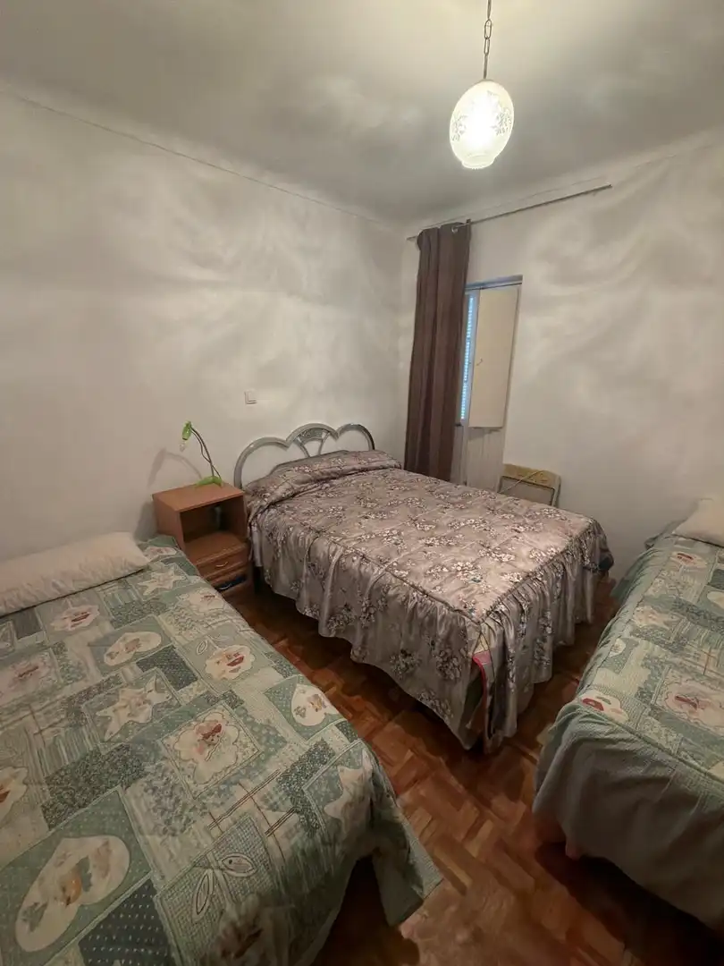Dormitori de Casa o xalet en venda en El Coronil
